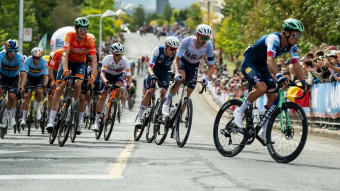 Bufera sulla Rai, i Mondiali di ciclismo spariscono all’improvviso dai canali tv proprio sul più bello: “Vergogna totale”