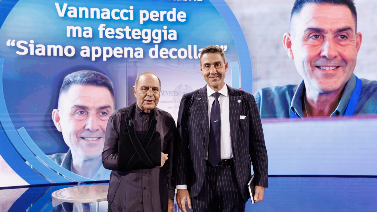 vannacci da vespa noi indispensabili per far vincere il centrodestra invio di armi a kiev una fandonia che sia per difenderci da Ilfattoquotidiano.it vannacci da vespa noi indispensabili per far vincere il centrodestra invio di armi a kiev una fandonia che sia per difenderci