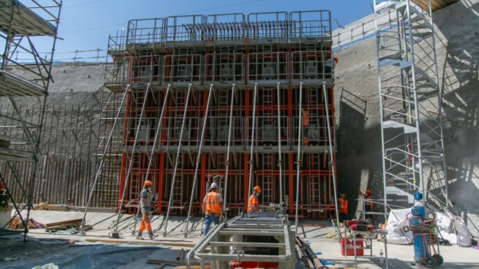 “Caporalato nell’Alta Velocità Napoli-Bari”: l’indagine. Le intercettazioni: “Dormono 3-4 ore ed escono di nuovo”