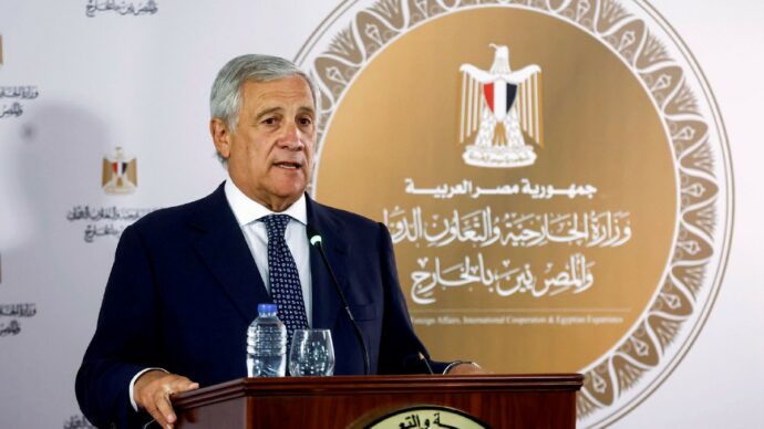 Copertina di Condanne per Regeni: Meloni copre Tajani che copre Al Sisi 
