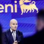 Copertina di Eni, il fuori tutto dopo i carburanti: “Vi scontiamo il 30% su gas e luce”