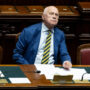 Copertina di “Gli Stati Ue prevedano l’abuso d’ufficio come reato”: al Parlamento europeo il voto sulla mozione che imbarazza l’Italia