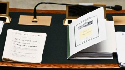 Copertina di La legge elettorale alla Camera: previsti tre voti di fiducia. Allerta nel governo e stretta sulle “vedette”. E Magi (+Europa) inizia lo sciopero della fame