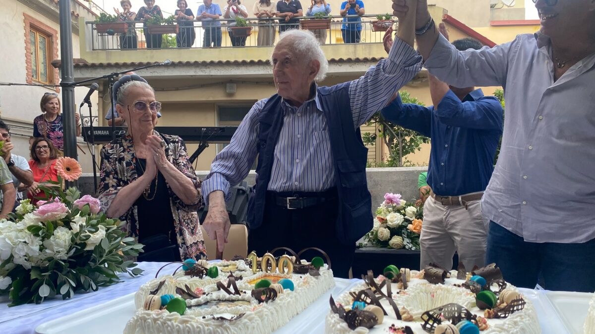 200 morto peppino mazzullo la storica voce di topo gigio aveva 100 anni lo presi in mano iniziai a giocarci e mi cambi242 la vita da Ilfattoquotidiano.it 200 morto peppino mazzullo la storica voce di topo gigio aveva 100 anni lo presi in mano iniziai a giocarci e mi cambi242 la vita
