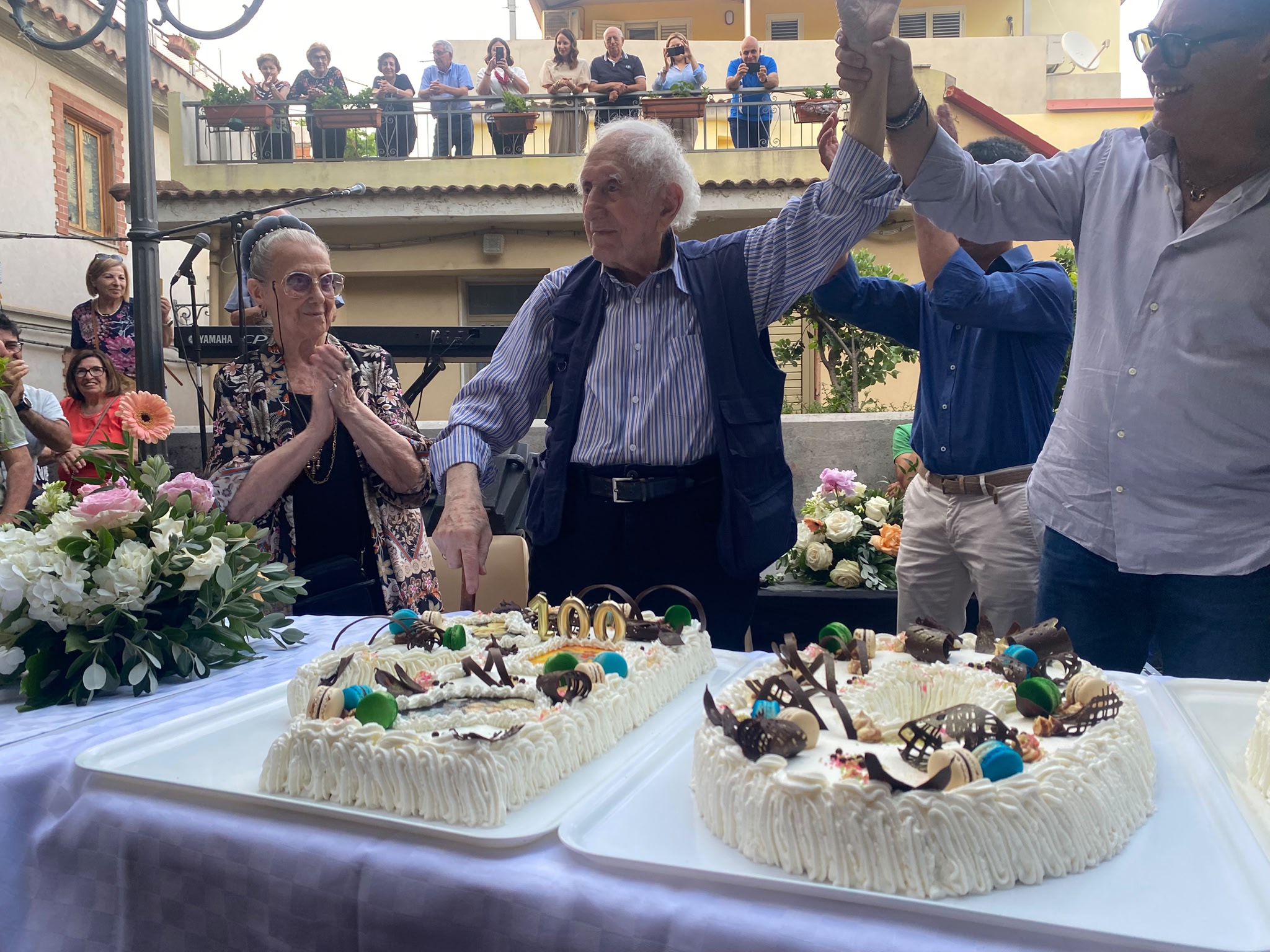 È morto Peppino Mazzullo, la storica voce di Topo Gigio aveva 100 anni: “Lo presi in mano, iniziai a giocarci e mi cambiò la vita”