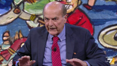 Copertina di “Ci siamo ridotti a festeggiare il gasolio a 2,19 euro, prima era a 1,60. L’unica via? Che Trump e Netanyahu escano di scena”: le parole di Bersani a La7