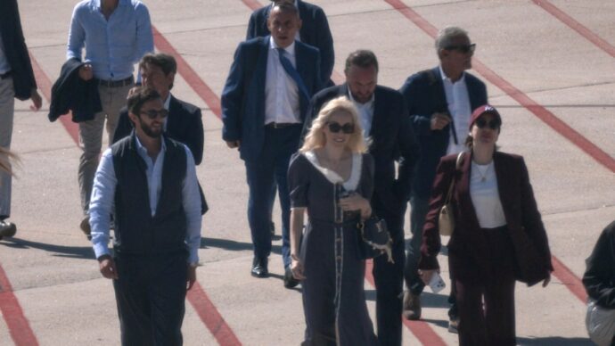 Il menu tricolore, Silvio come Madre Teresa: il ricordo di B. a villa Certosa