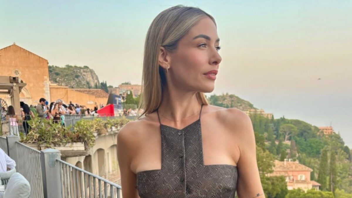 “Ho perso mio padre. Sono sprofondata nel buio. Al concerto di Cremonini ho provato vergogna per un attimo di leggerezza e sono scoppiata a piangere. Allora l’ho raccontato…”: parla Sarah Felberbaum