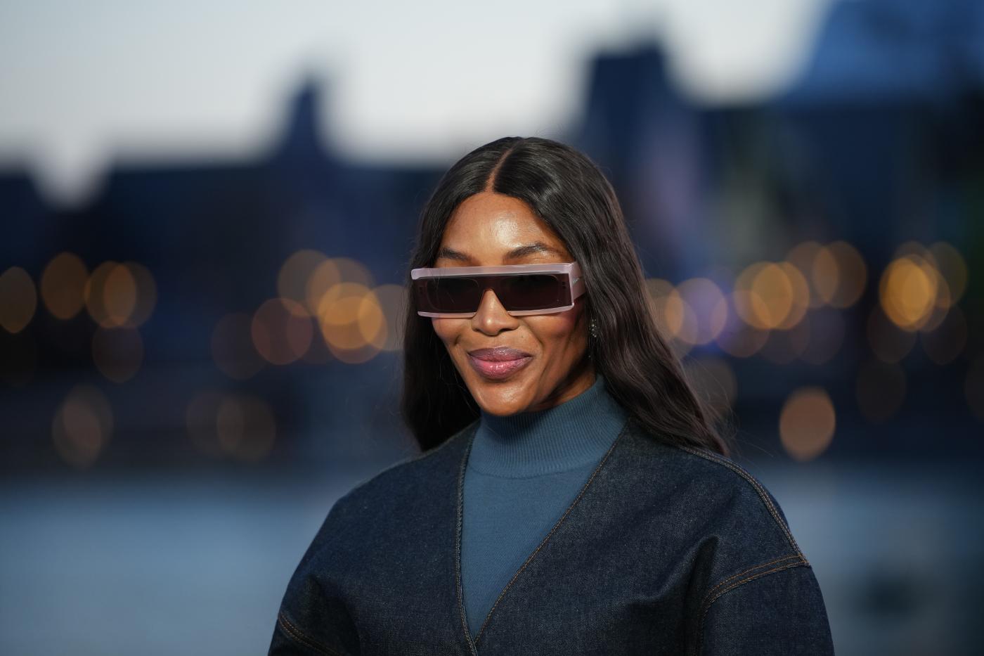 Naomi Campbell vince il ricorso: annullato il divieto di guidare enti benefici. Il tribunale: “Non sapeva delle irregolarità commesse all’interno di Fashion for Relief”