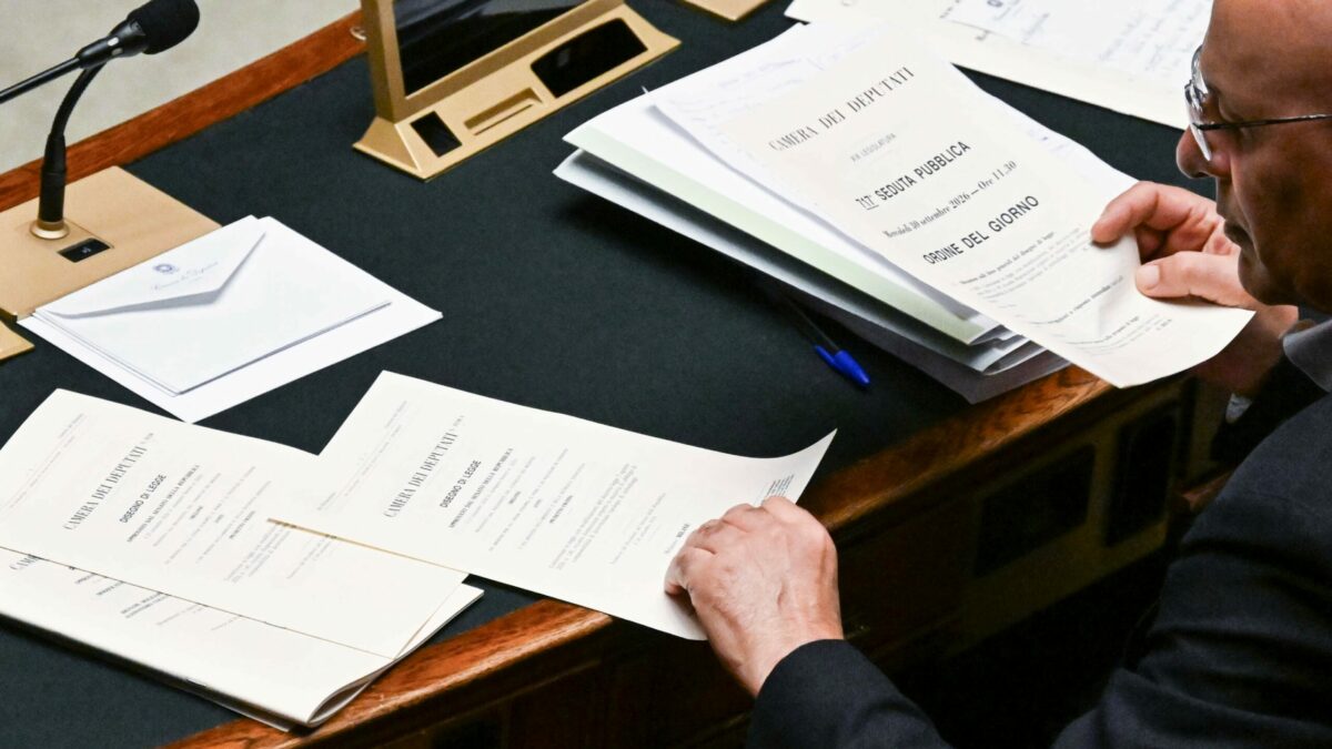 legge elettorale iniziato l8217esame alla camera tra timori e sospetti oggi il voto segreto sulle pregiudiziali la diretta da Ilfattoquotidiano.it legge elettorale iniziato l8217esame alla camera tra timori e sospetti oggi il voto segreto sulle pregiudiziali la diretta