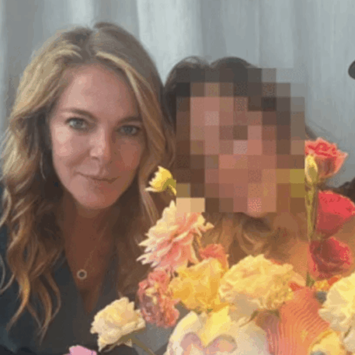 “Sei la nostra gioia. Sei la nostra felicità”: Claudia Gerini e Federico Zampaglione di nuovo insieme per la festa dei 17 anni della figlia Linda
