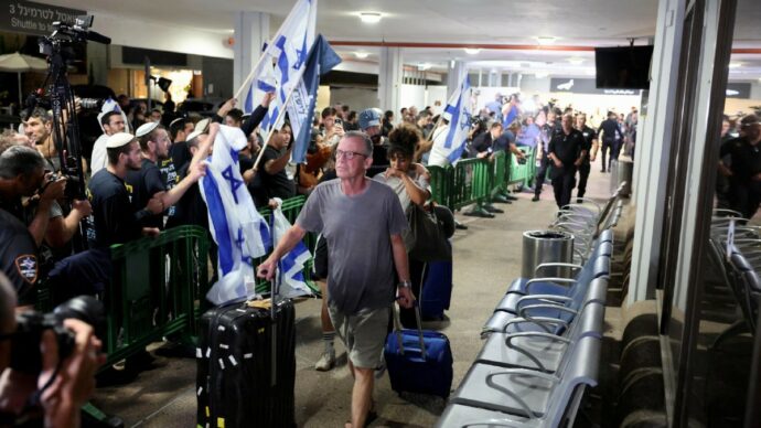 Volo Dubai, Israele: terrorismo. Ma resta l’ipotesi lupo solitario