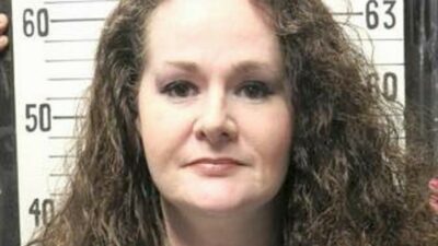 Copertina di Usa, condannata a morte sopravvive a 2 iniezioni letali
