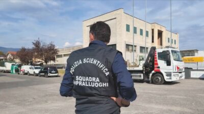 Copertina di Pistoia, operaio muore cadendo da capannone