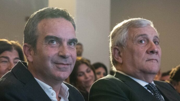 Forza Italia, faccia a faccia Tajani-Occhiuto nell’ufficio di Gianni Letta: l’irritazione del leader dopo le critiche del suo vice