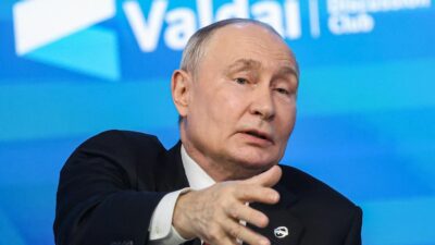Copertina di Putin: “Esercitazioni nel Baltico sono un’escalation. Non attaccheremo mai, ma se aggrediti ci difenderemo”