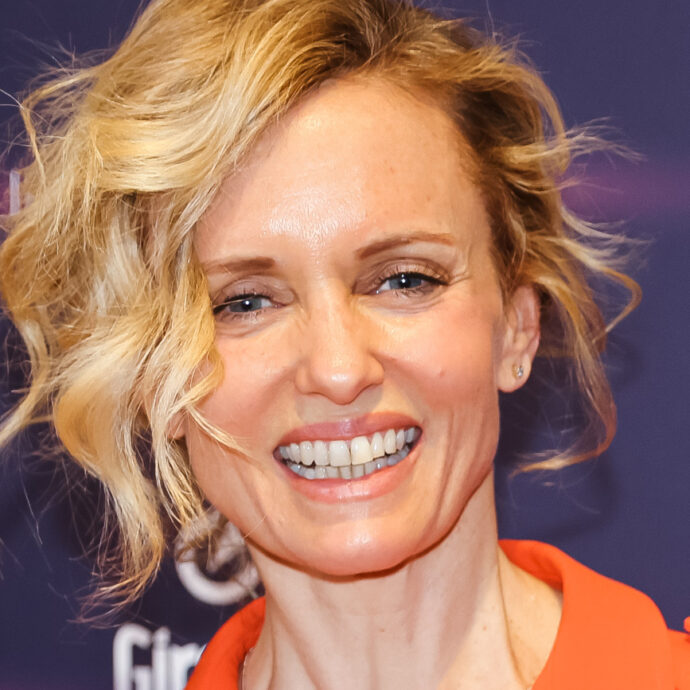 “Mia sorella ha subito una difficile operazione per il trapianto di cuore, le ho dato la mia statuina di Santa Lucia perché la proteggesse. È viva per miracolo”: lo rivela Justine Mattera