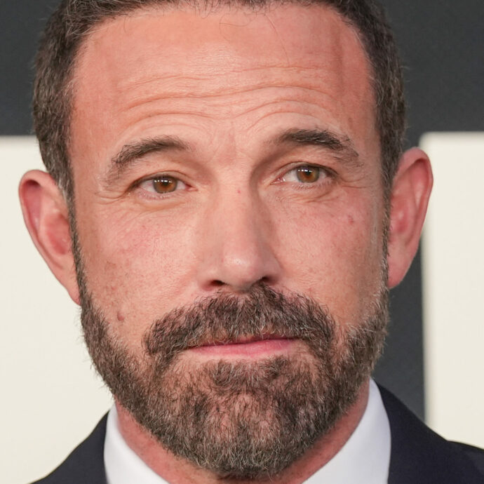 “Ho perso entrambi i genitori in pochi mesi. Così ripenso alla mia infanzia”: Ben Affleck rompe il silenzio e la verità su sua madre commuove tutti