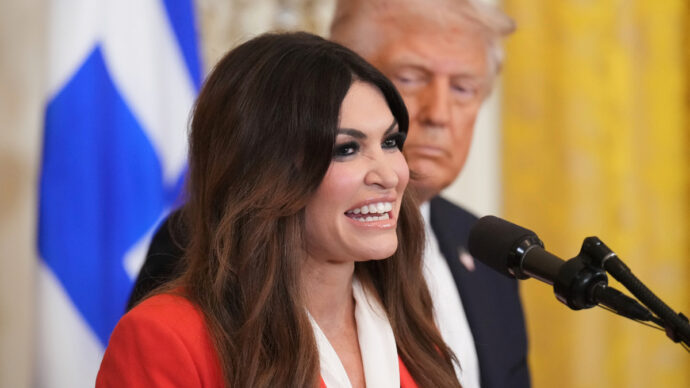 “Possiamo farlo a qualsiasi Paese”: da Nuland a Guilfoyle, quando Washington prova a cambiare i governi stranieri
