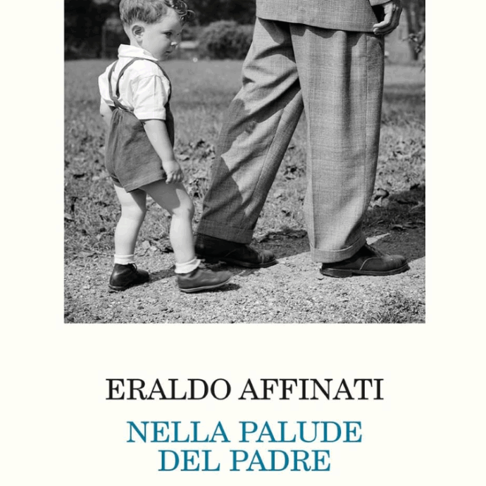 Una sconosciuta gli manda la foto del padre bambino e riapre il passato: Eraldo Affinati racconta la sua famiglia in “Nella palude del padre”
