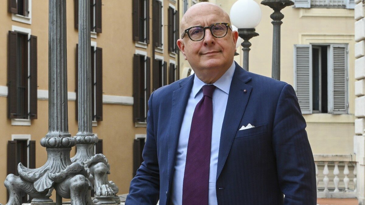 corruzione chiesto l8217arresto dell8217ex vicepresidente della regione sicilia armao da Ilfattoquotidiano.it corruzione chiesto l8217arresto dell8217ex vicepresidente della regione sicilia armao
