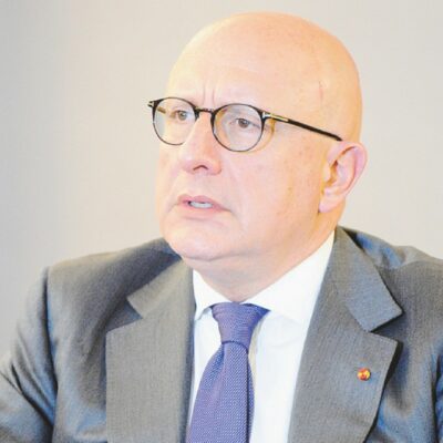 Copertina di Mister Bartolozzi rischia l’arresto per corruzione