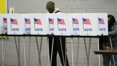 Copertina di Controllo della firma, ID senza foto e voto per posta: ecco come funziona il voto nei 50 Stati Usa