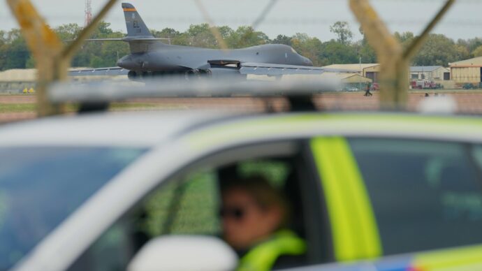 Presunto attacco alla base Raf di Fairford: rilasciato su cauzione anche il cittadino britannico-iraniano accusato di terrorismo