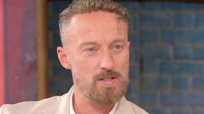 Copertina di “Se Alessia Marcuzzi mi chiamasse di notte per andare a prenderla a piedi sul K2 partirei subito. I miei capelli? Il trapianto mi ha fatto un male della Ma****a, con la patch sto bene”: così Francesco Facchinetti
