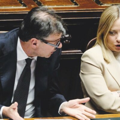 Copertina di Le clausole Ue salvano i conti: “Manovra non sarà espansiva”