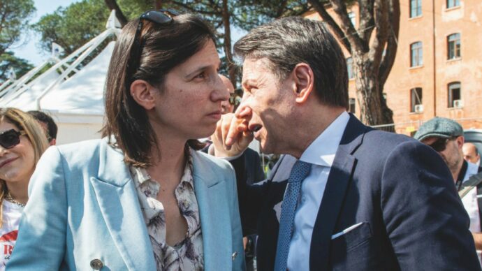 Conte (ri)avvisa Schlein:   “No a un progetto diluito”