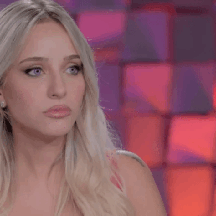 “Ho toccato il fondo, ho pensato di essere un mostro. Ho perso 7 chili. Stavo sdraiata nel letto, non mangiavo, piangevo e basta”: Soraya Sabetta confida a Verissimo il crollo dopo Temptation Island