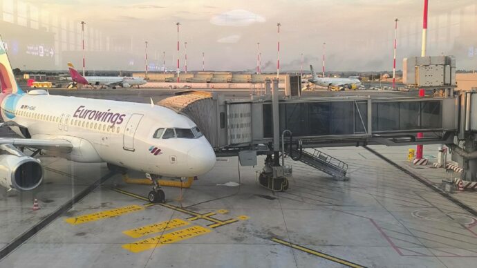 “Io, difensore civico del Lazio in volo tra Baku e l’Angola”