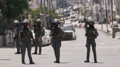 Copertina di Israele, lo Shin Bet lancia l’allarme per nuovi attacchi di Hamas. Uk: “Se Israele non revoca la chiusura del nostro consolato espelliamo 27 diplomatici di Tel Aviv”