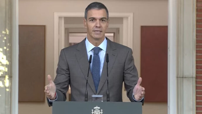 Spagna, Pedro Sanchez convoca le elezioni anticipate il 29 novembre