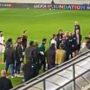 Copertina di La nazionale di Israele fa infuriare gli irlandesi: “Un loro calciatore mi ha sputato”. Il ct: “Volevano intimidirci già dall’inizio”
