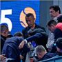 Copertina di Follia a Pechino: Medvedev colpisce uno spettatore e viene squalificato. Djokovic in finale: “Scioccante”