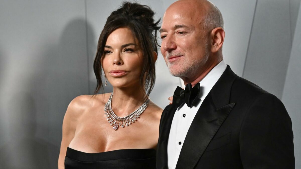 lauren sanchez sta spingendo jeff bezos a candidarsi alla casa bianca la presidenza degli usa 232 l8217atto finale supremo e lei si vede gi224 first lady il retroscena da Ilfattoquotidiano.it lauren sanchez sta spingendo jeff bezos a candidarsi alla casa bianca la presidenza degli usa 232 l8217atto finale supremo e lei si vede gi224 first lady il retroscena
