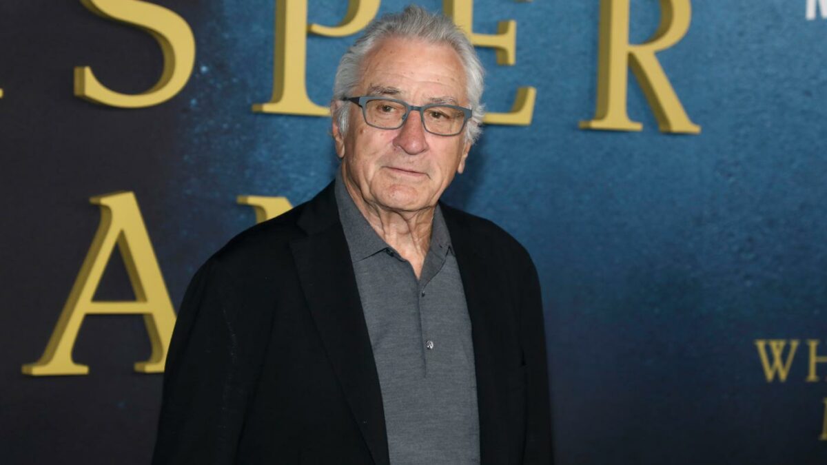 trump pezzo di ma codardo tieni le tue foute mani lontane dal nostro voto robert de niro furioso contro il presidente usa da Ilfattoquotidiano.it trump pezzo di ma codardo tieni le tue foute mani lontane dal nostro voto robert de niro furioso contro il presidente usa
