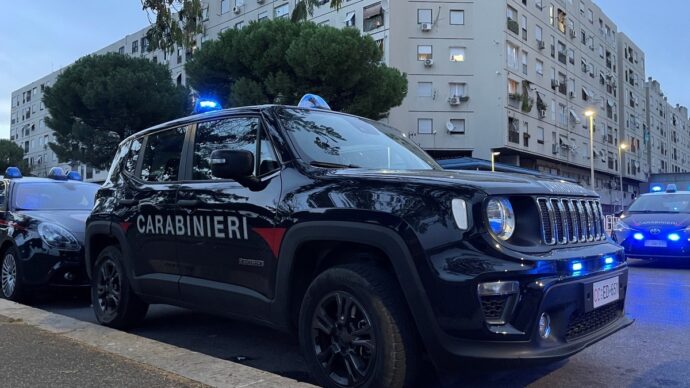 Ucciso in casa a Torino, arrestati la moglie e il suo nuovo compagno