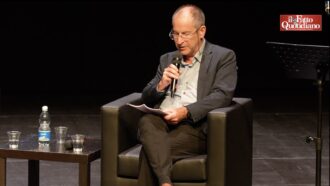 Copertina di “Ecco perché ho deciso di lasciare Israele”. La storia di Hagai Agmon-Snir, emigrato ideologico: “Non voglio essere complice dell’apartheid”