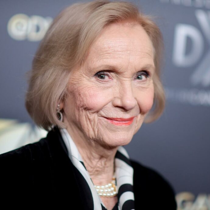 E’ morta Eva Marie Saint, l’attrice premio Oscar per Fronte del Porto: “Invecchiando, i ruoli disponibili per me erano sempre meno”