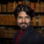 Copertina di Pankaj Mishra: “Dopo Gaza il nostro mondo è diventato una giungla dove vince il più forte. Usa e Ue hanno tradito le promesse democratiche e liberali”