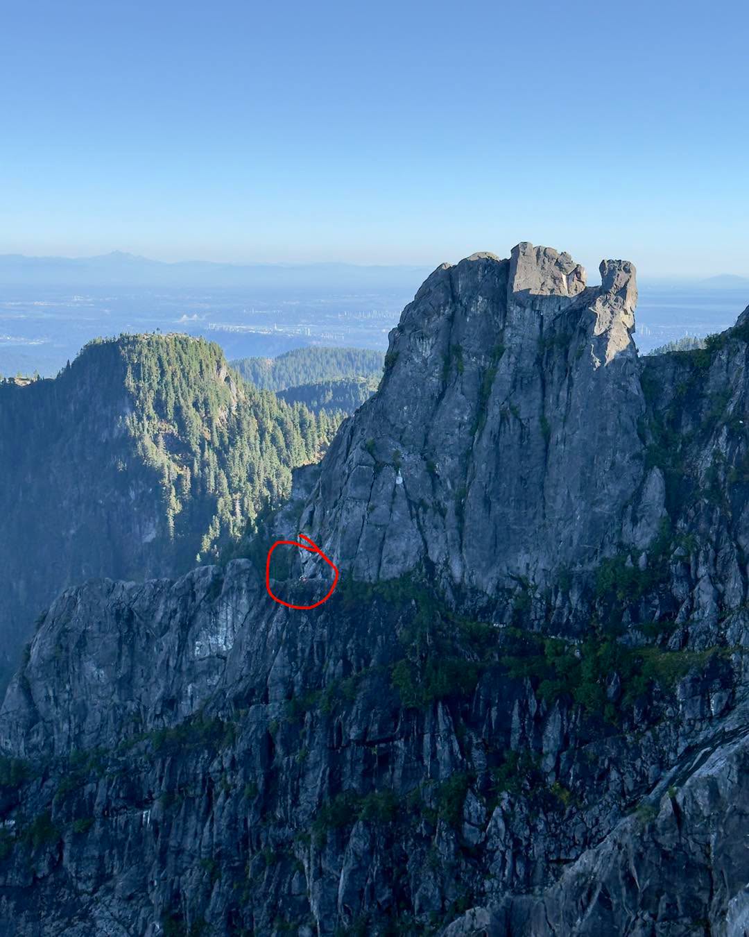 “Non si può seguire alla cieca ciò che l’AI vi dice. Il ragazzo era molto spaventato, temeva per la sua vita”: 16enne va in montagna seguendo il percorso dell’AI e resta bloccato nel vuoto su una parete rocciosa