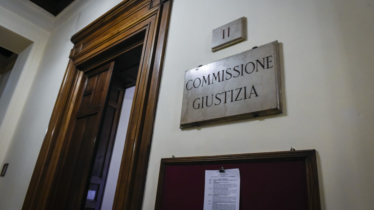 a ognuno il suo tribunalino elettorale la gara di emendamenti tra i deputati per riaprire i micro uffici soppressi nel 2012 da Ilfattoquotidiano.it a ognuno il suo tribunalino elettorale la gara di emendamenti tra i deputati per riaprire i micro uffici soppressi nel 2012