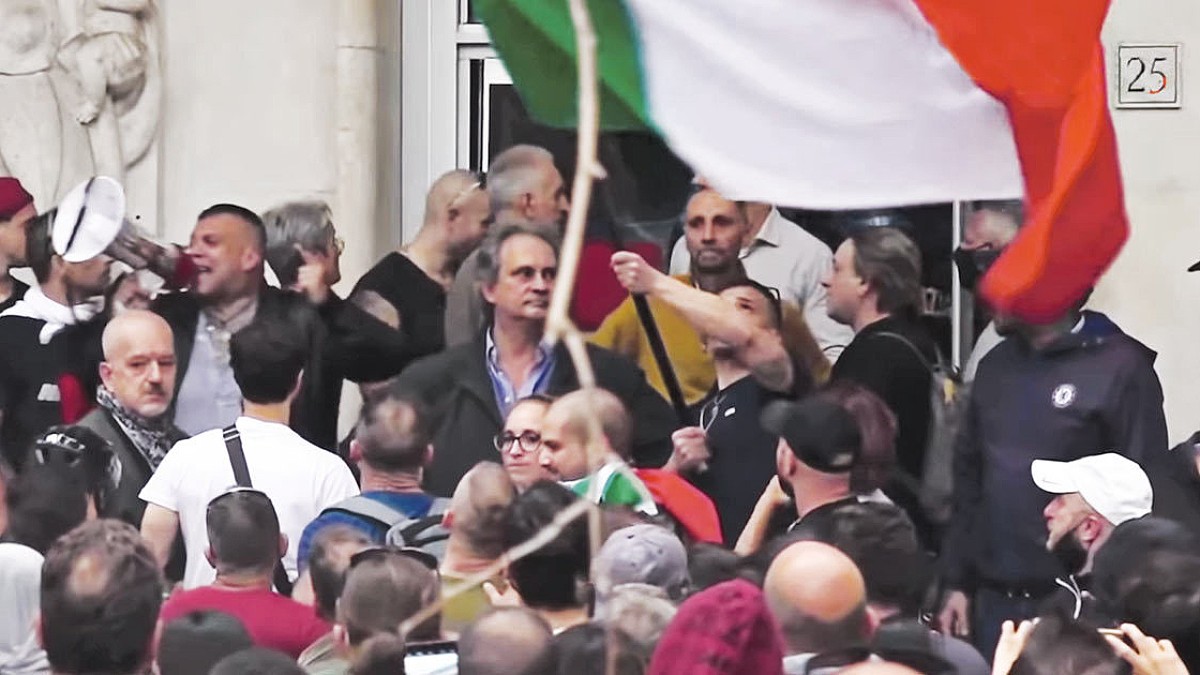 assalto alla cgil confermate in appello le sette condanne oltre otto anni a fiore e castellino da Ilfattoquotidiano.it assalto alla cgil confermate in appello le sette condanne oltre otto anni a fiore e castellino