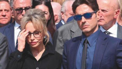Copertina di Elezioni, i Berlusconi si ritrovano ad Arcore: “No a strappi pre-urne”