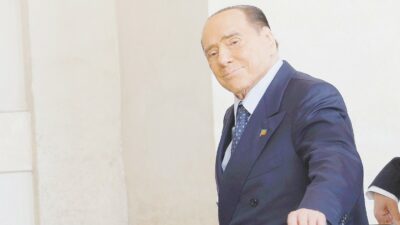 Copertina di Accuse di mafia a B., FI scrive all’Ue: “Stato di diritto violato”