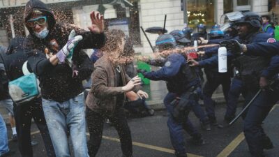 Copertina di Lecornu promette 1,2 miliardi agli studenti. Ma solo nel 2027