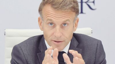 Copertina di “La polizia è brutale perché a Macron serve la destra. E i suoi si sentono assediati”